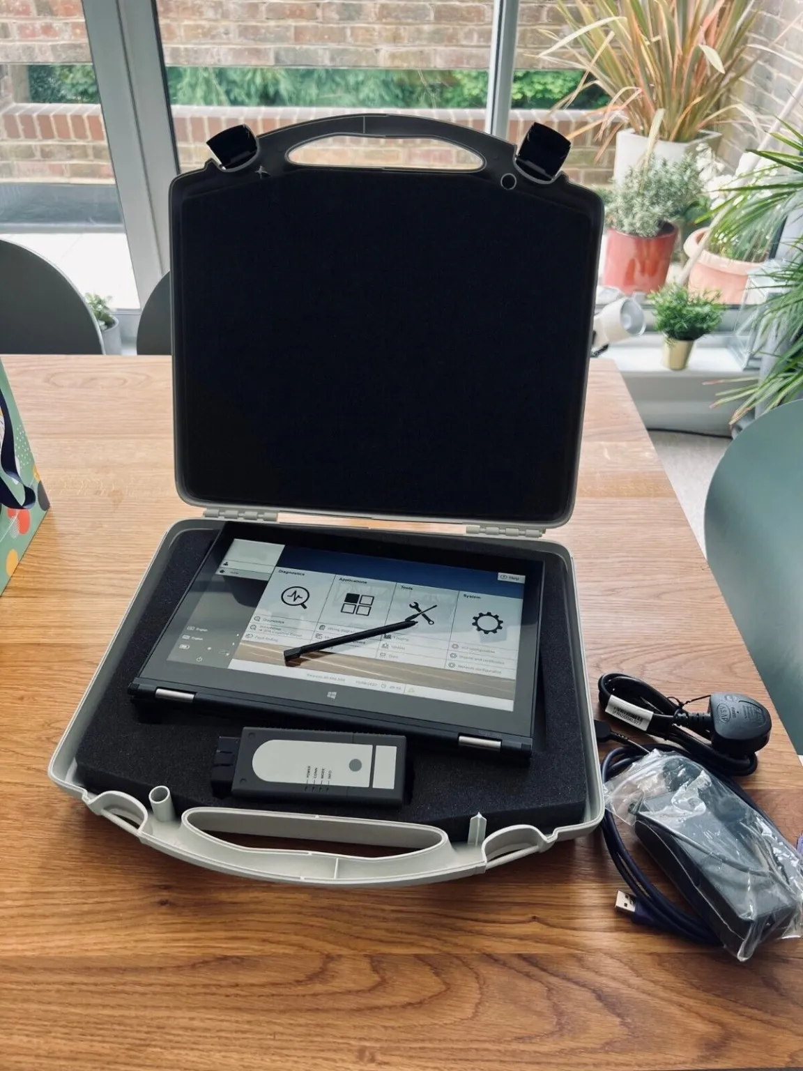 Porsche PIWIS 3 Tester with software v40.900